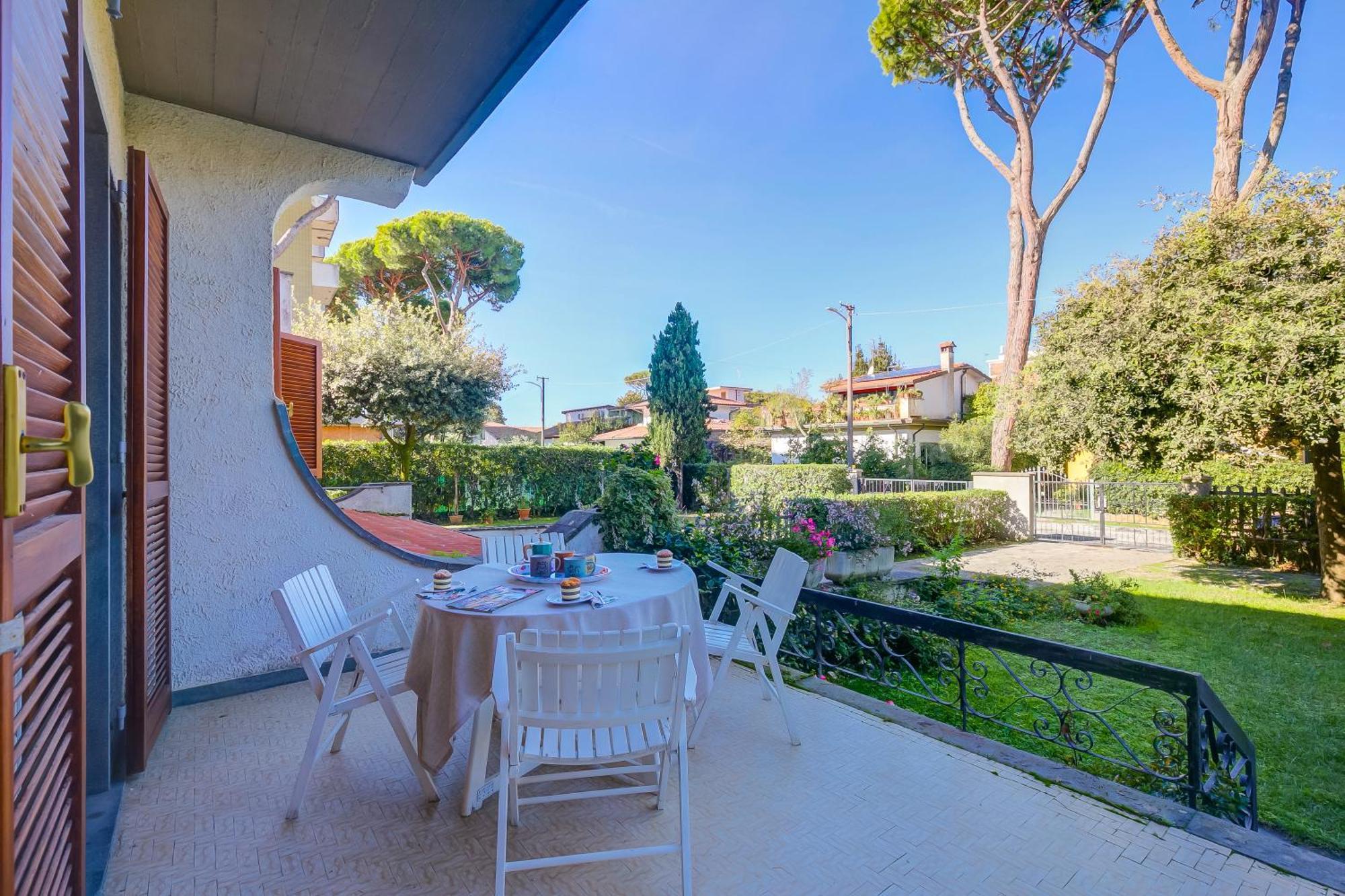 Casa Maddalena Al Mare 600M From Sea - Happy Rentals Marina di Pietrasanta Esterno foto