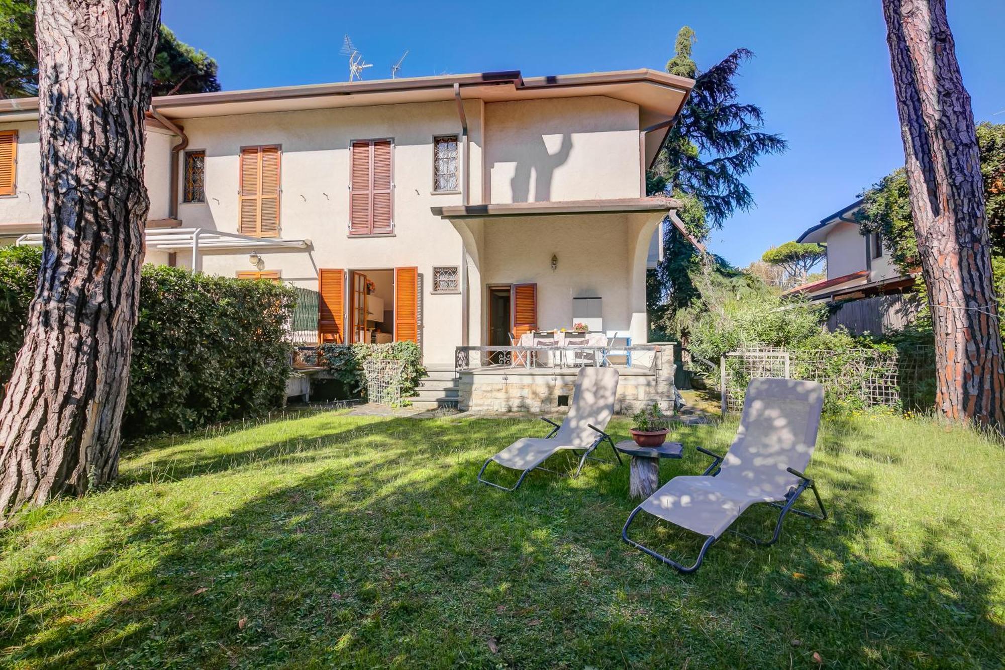 Casa Maddalena Al Mare 600M From Sea - Happy Rentals Marina di Pietrasanta Esterno foto